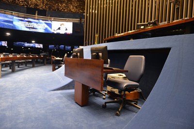 Local no Plenário do Senado Federal destinado aos taquígrafos. São eles os responsáveis por registrar os discursos, debates e falas no plenário do Senado Federal.