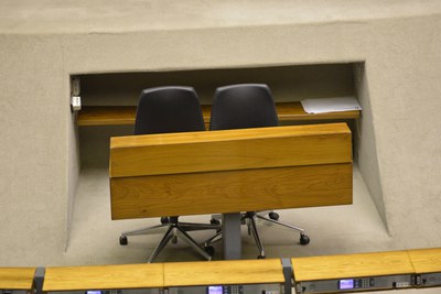 Local no Plenário da Câmara dos Deputados destinado aos taquígrafos. São eles os responsáveis por registrar os discursos, debates e falas no plenário da Câmara dos Deputados.